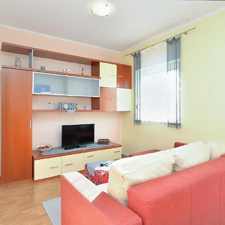 Fuer 5 Personen Ca 60 Qm In Medulin, Istrien Suedkueste Von Istrien Apartment *