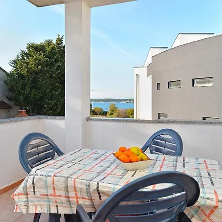 Apartment Fuer 5 Personen Ca 60 Qm In Medulin, Istrien Suedkueste Von Istrien