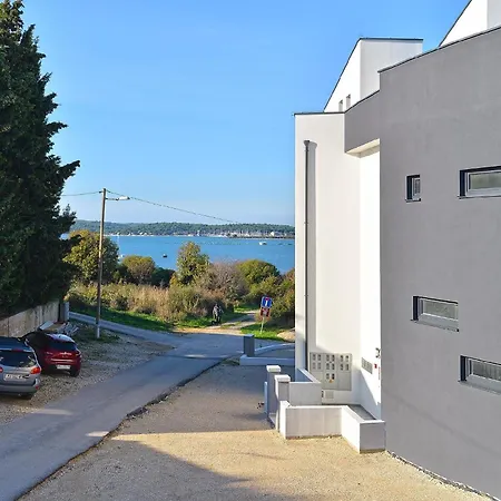 Apartment Fuer 5 Personen Ca 60 Qm In Medulin, Istrien Suedkueste Von Istrien Medulin